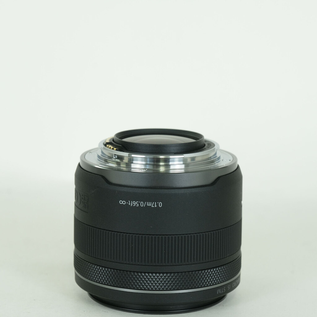 Canon RF35mm F1.8 MACRO IS STM