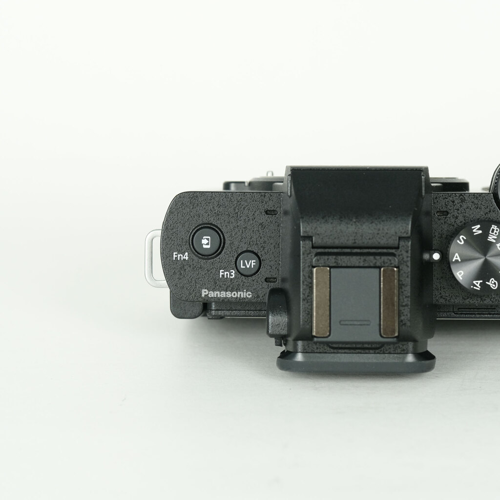 Panasonic LUMIX DC-G100D ボディの出品 | ONE SCENE（ワンシーン）