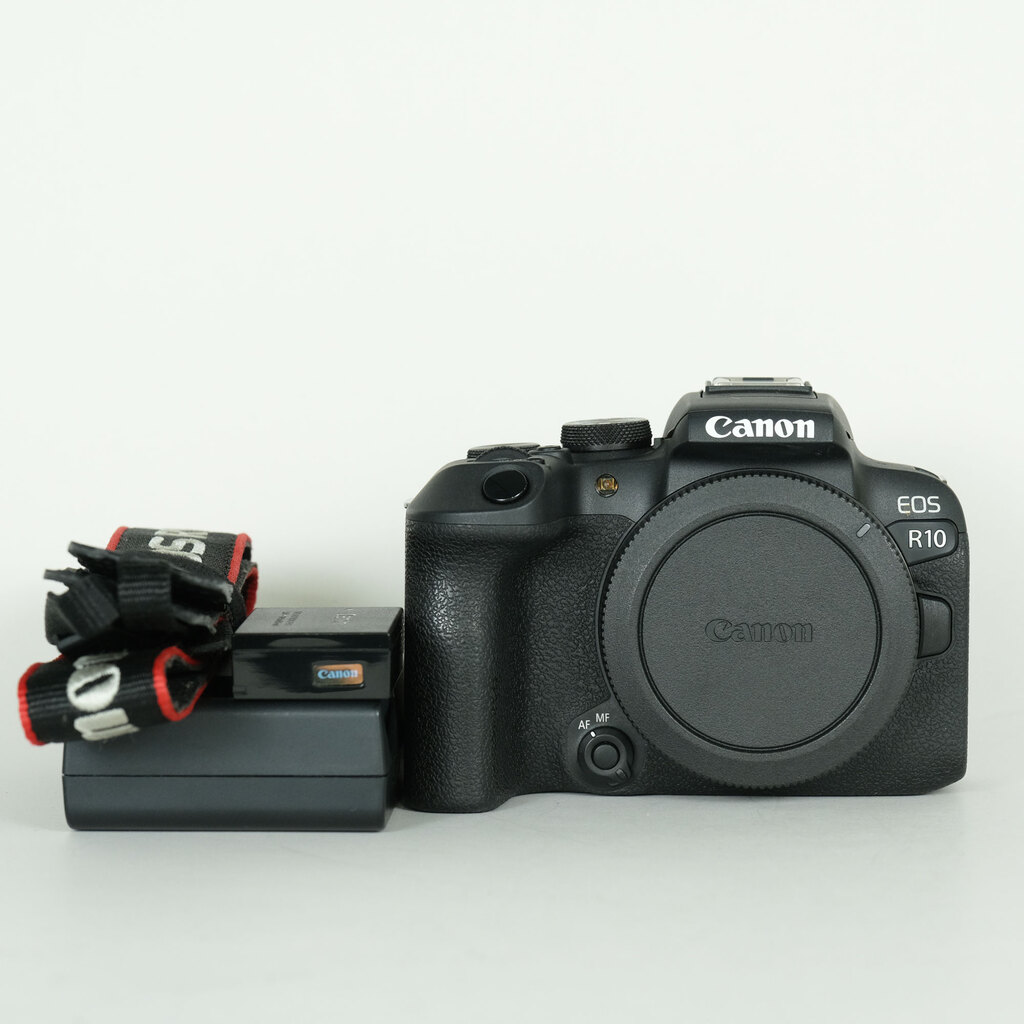 Canon EOS R10 Canon EOS R10
