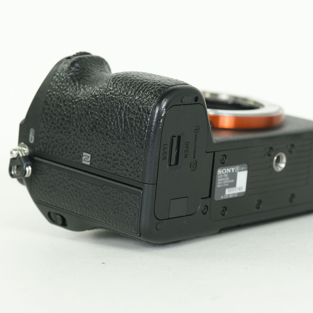 SONY α7 III(ILCE-7M3) SONY α7 III(ILCE-7M3)