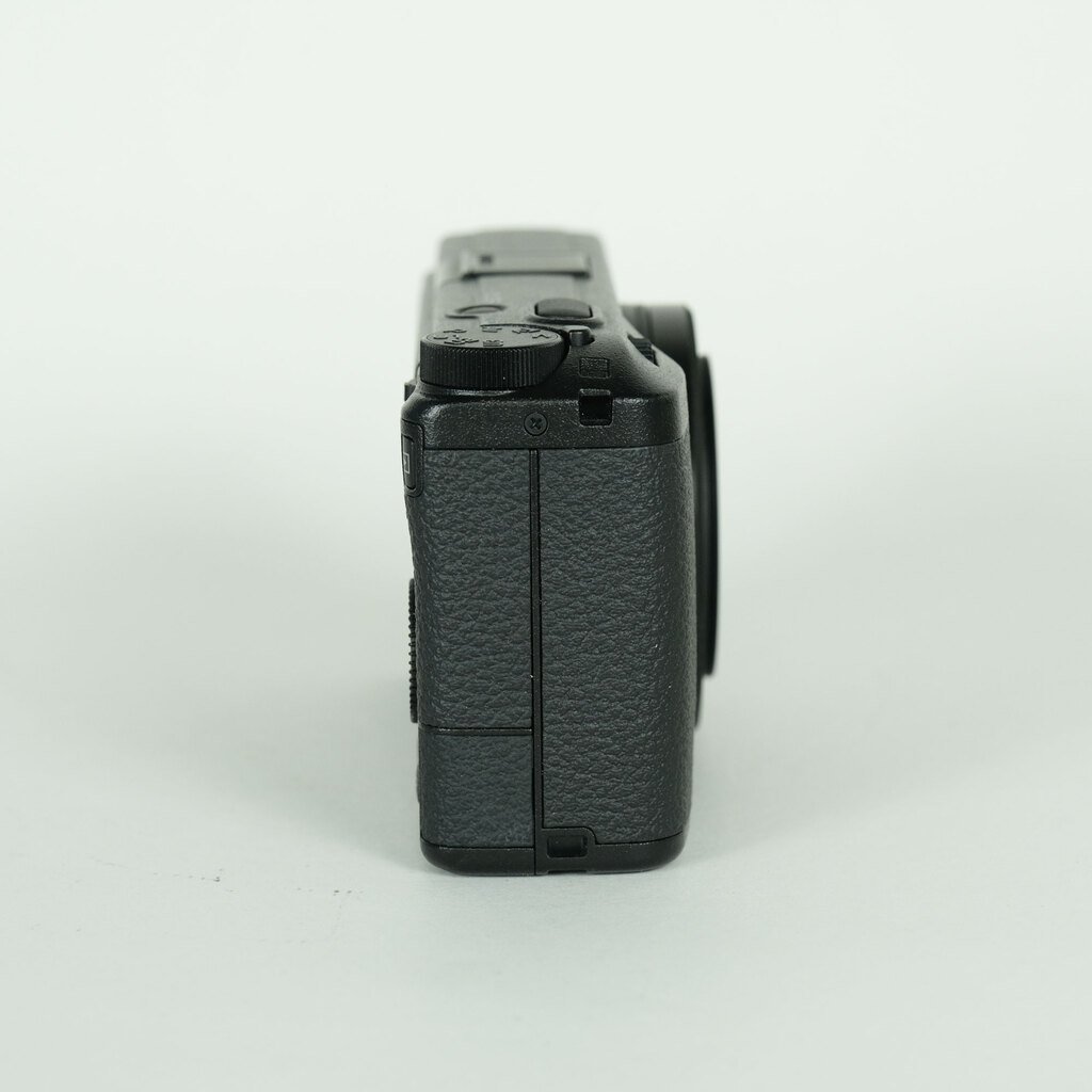 RICOH GR IIIx RICOH GR IIIx