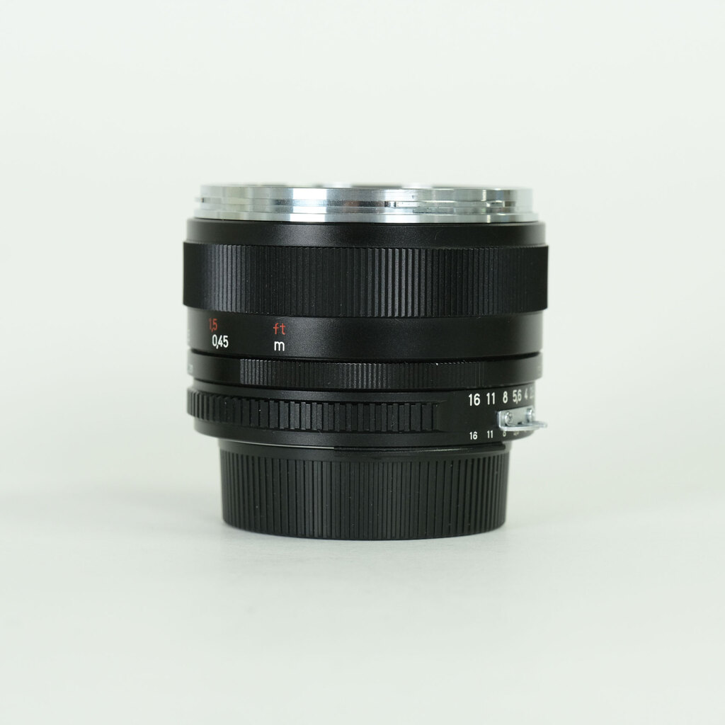 Carl Zeiss Planar T* 50mm F1.4 ZF [ニコンF用]