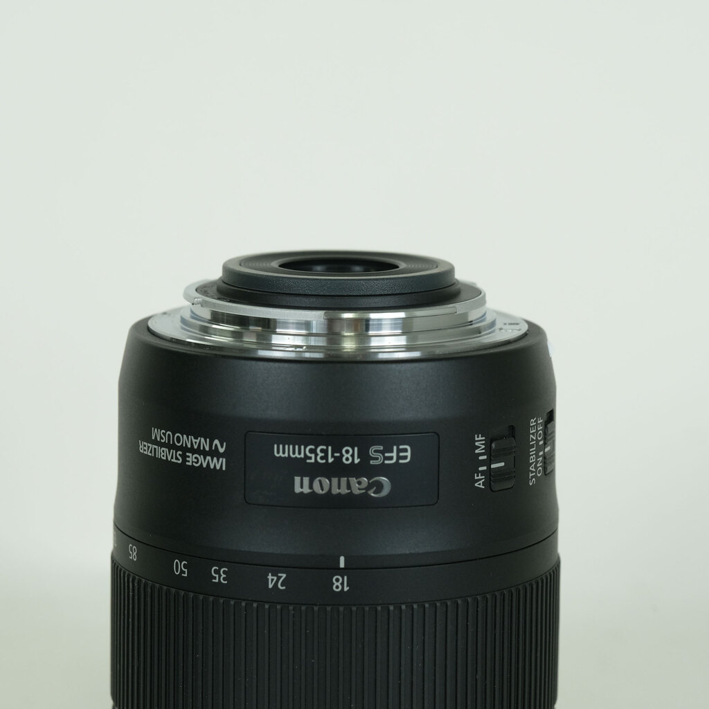 Canon EF-S18-135mm F3.5-5.6 IS USM