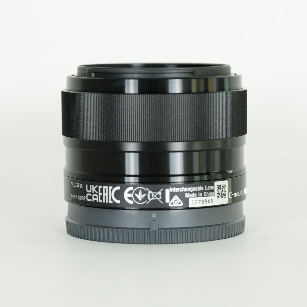 SONY E 35mm F1.8 OSS SEL35F18