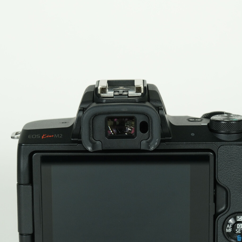 Canon EOS Kiss M2