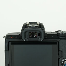 Canon EOS Kiss M2