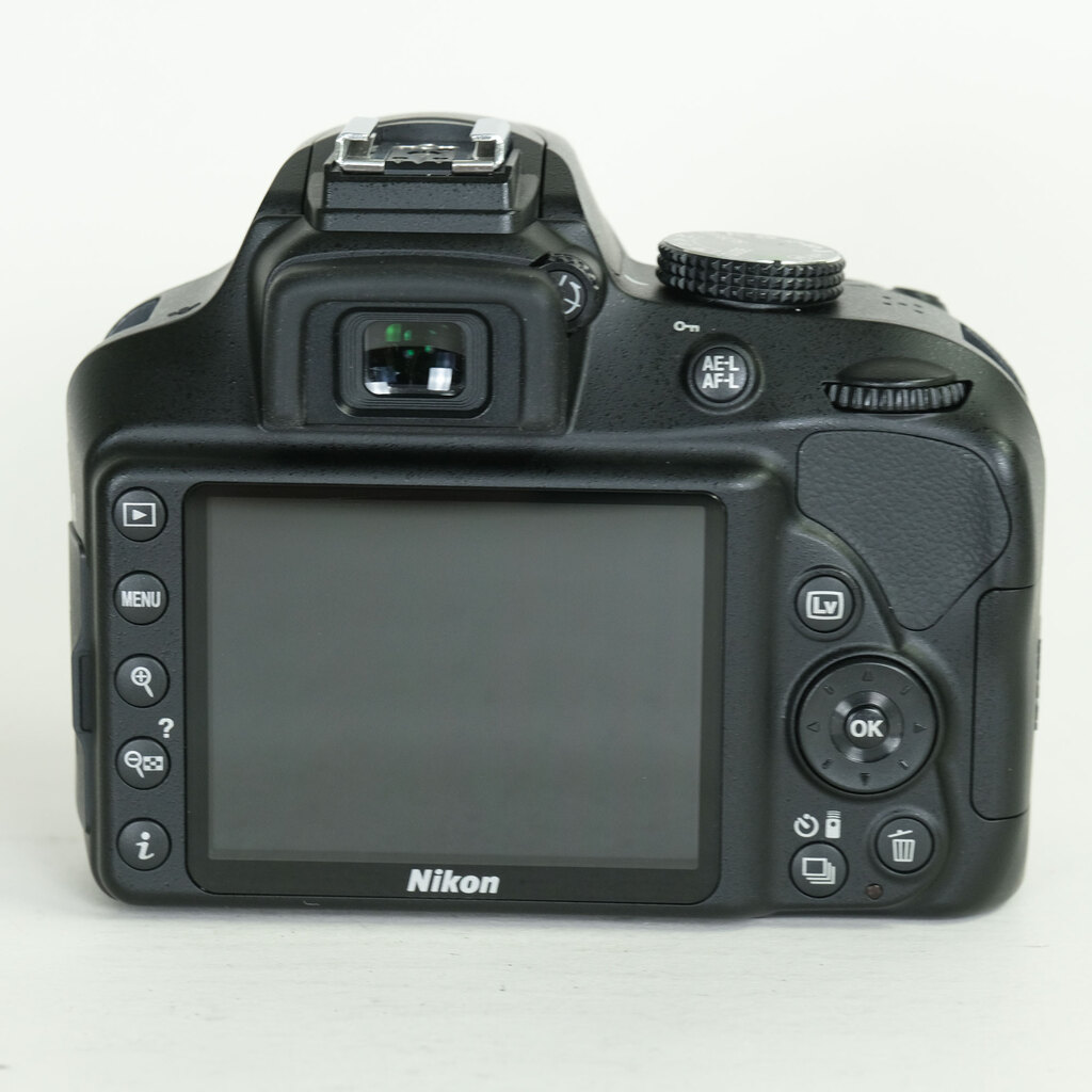 Nikon D3400