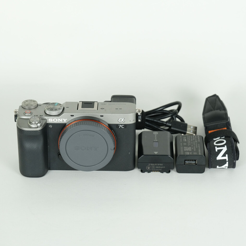 SONY α7C（ILCE-7C）の出品 | ONE SCENE（ワンシーン）