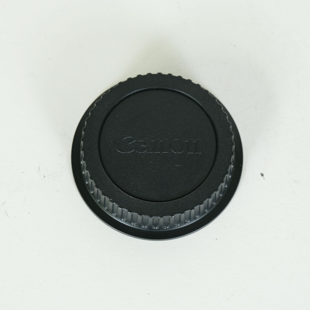 Canon EF-S24mm F2.8 STM Canon EF-S24mm F2.8 STM