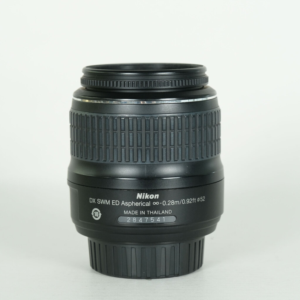 Nikon AF-S DX Zoom-Nikkor 18-55mm F3.5-5.6G ED II ブラック