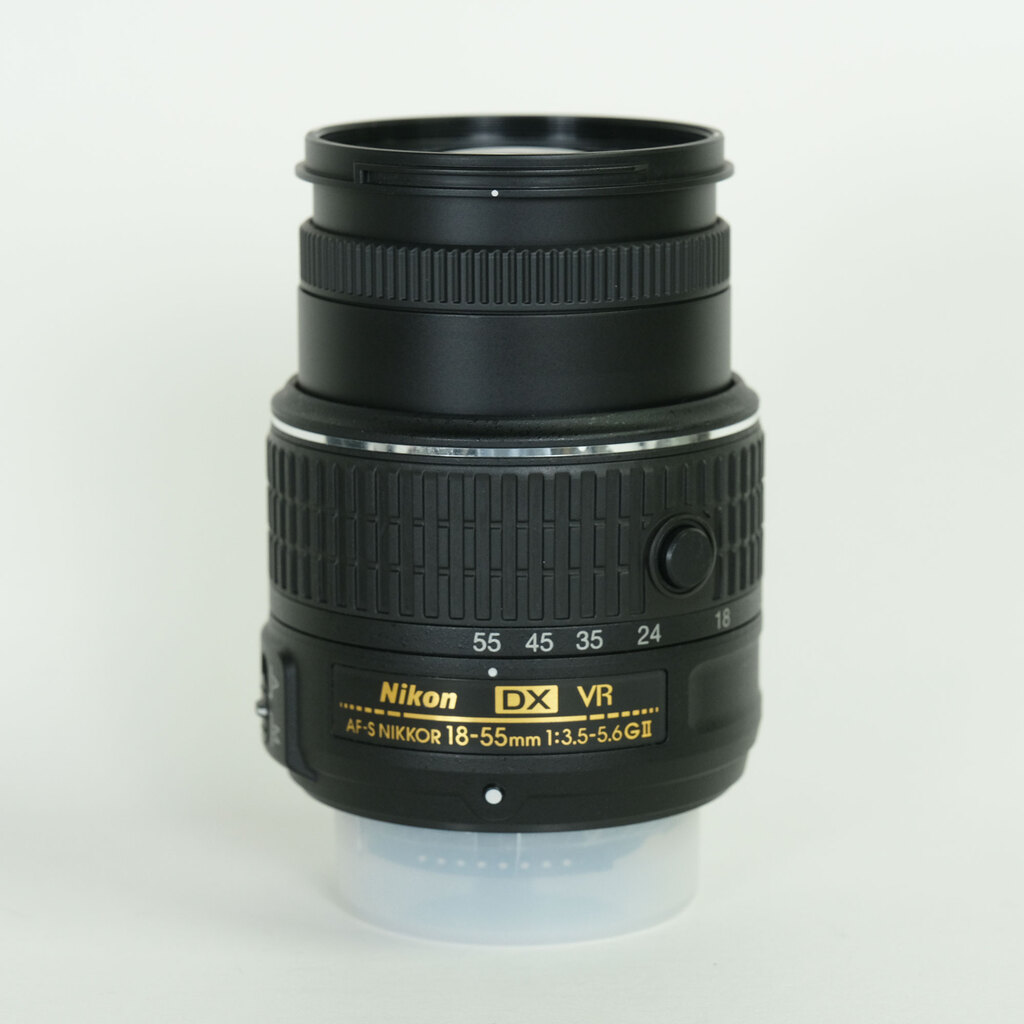 Nikon AF-S DX NIKKOR 18-55mm f3.5-5.6G VR II