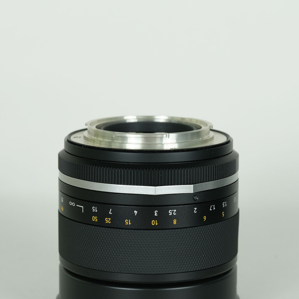 SAMYANG MF 85mm F1.4 MK2 キヤノンEF用の出品 | ONE SCENE（ワンシーン）