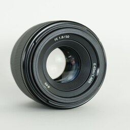 SONY FE 50mm F1.8 SEL50F18F