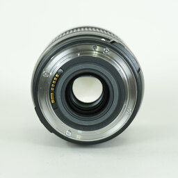 Canon EF-S18-200mm F3.5-5.6 IS