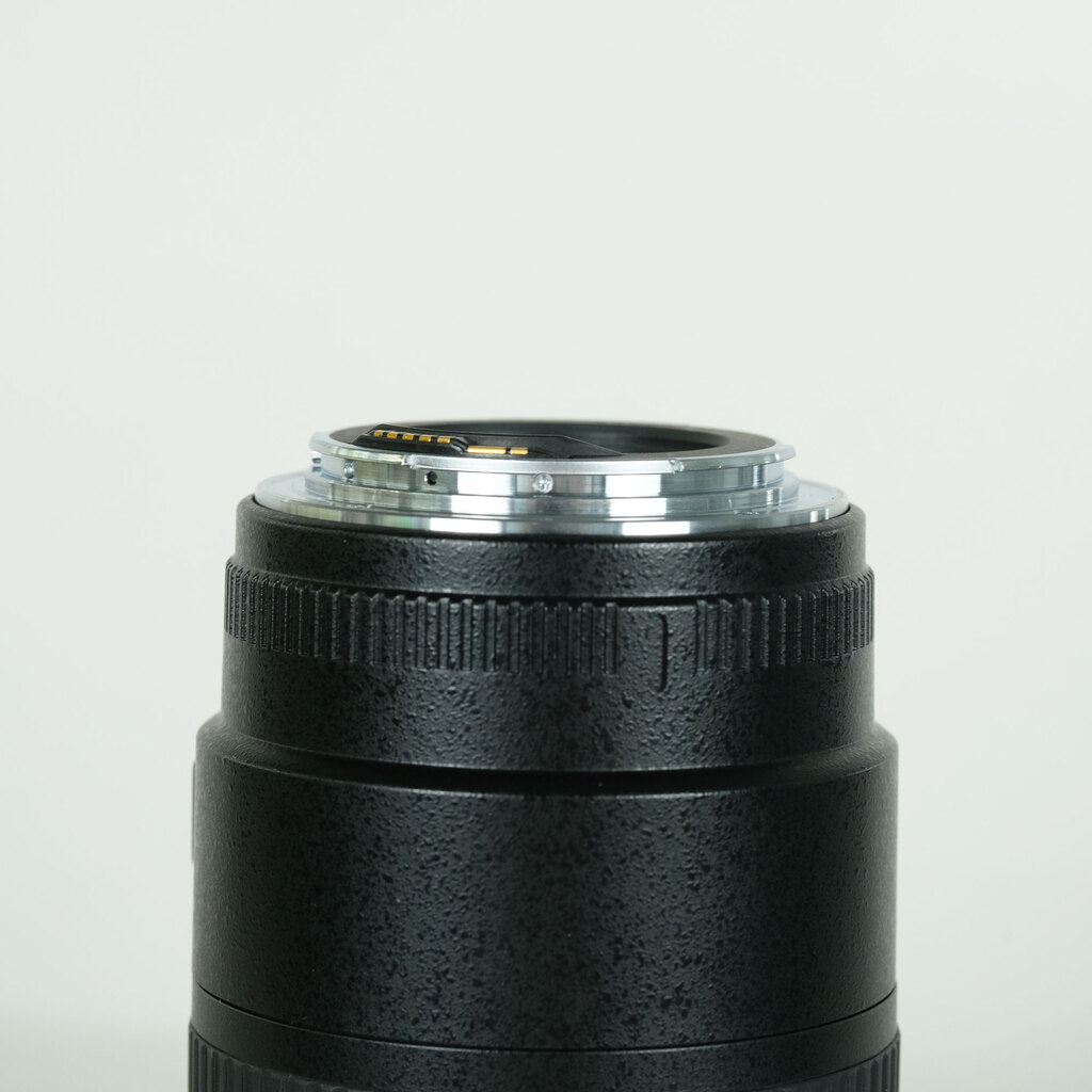 Canon EF100mm F2.8 マクロ USMの出品 | ONE SCENE（ワンシーン）