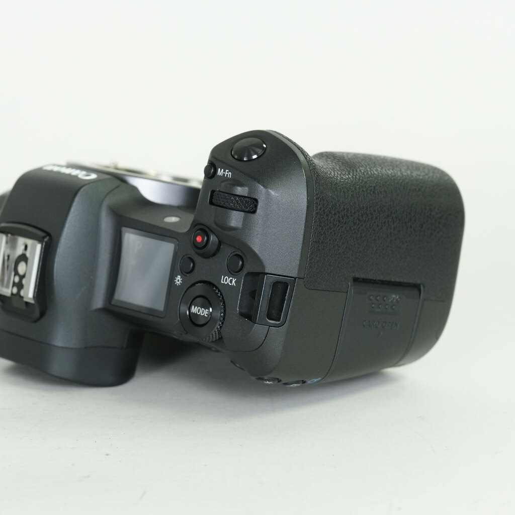 Canon EOS R Canon EOS R