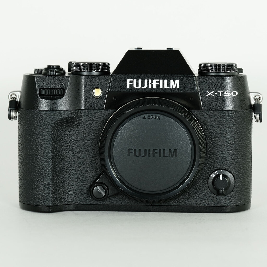 FUJIFILM X-T50