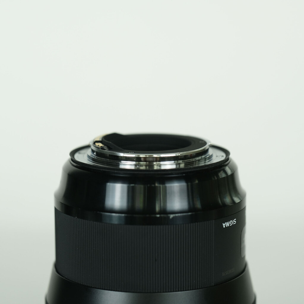 SIGMA 135mm F1.8 DG HSM｜Art [キヤノン用]の出品 | ONE SCENE（ワン