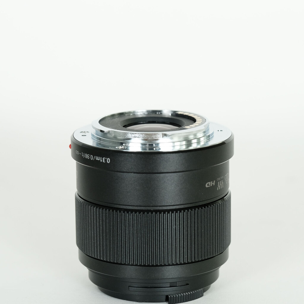 Panasonic LUMIX G 42.5mm / F1.7 ASPH. / POWER O.I.S.