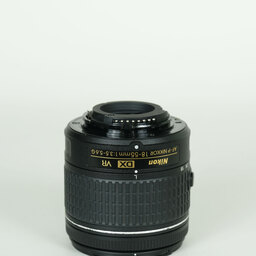 Nikon AF-P DX NIKKOR 18-55mm F3.5-5.6G VR Nikon AF-P DX NIKKOR 18-55mm F3.5-5.6G VR