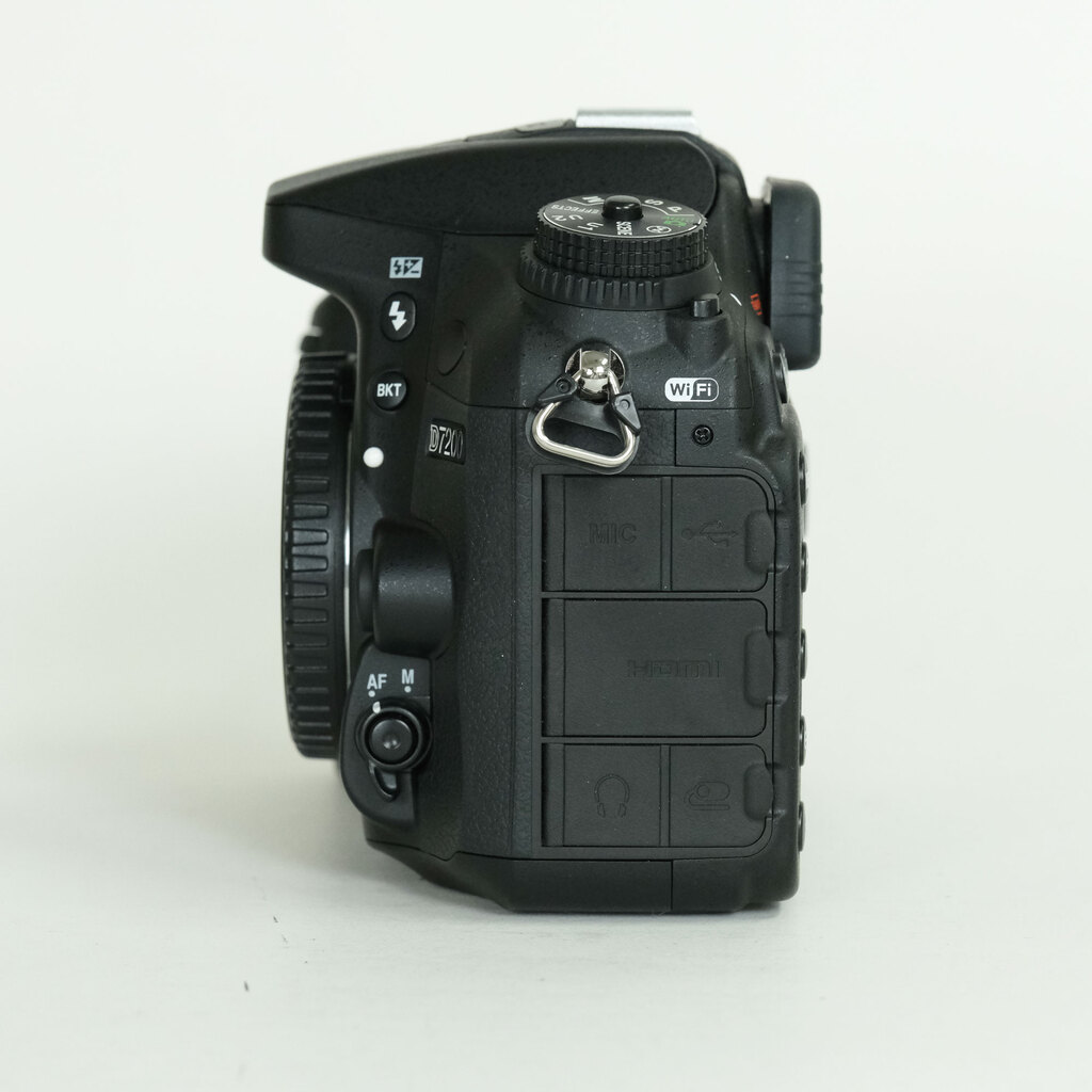 Nikon D7200