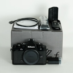 Nikon Z f