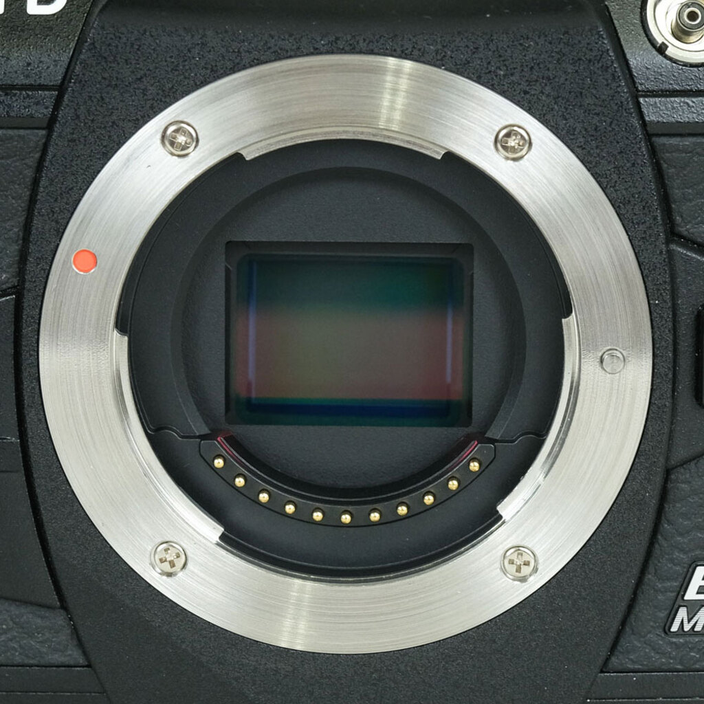 OLYMPUS OM-D E-M1 Mark III