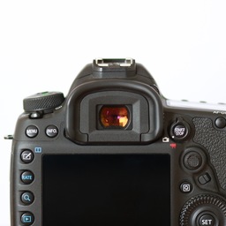 Canon EOS 5D Mark IV