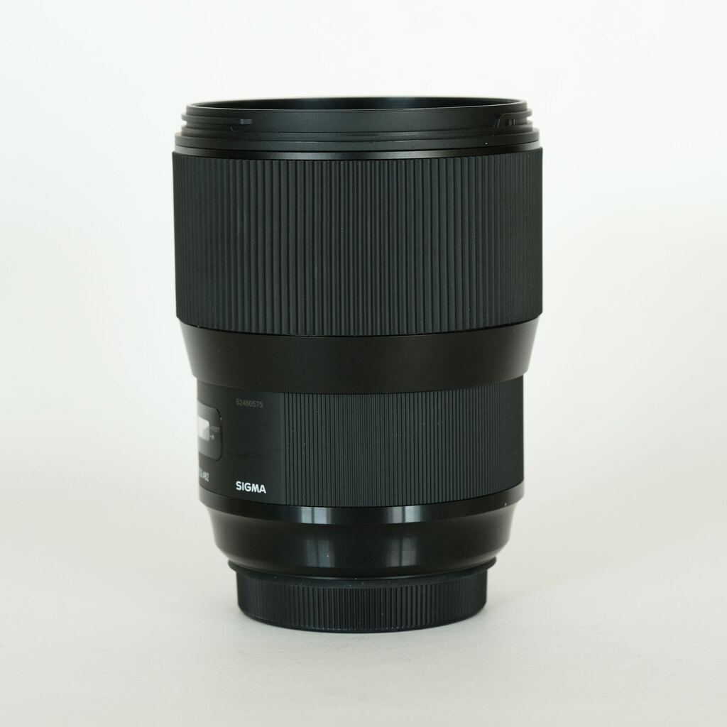 SIGMA 135mm F1.8 DG HSM｜Art [キヤノン用]の出品 | ONE SCENE（ワン