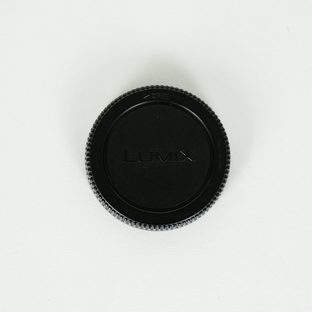 OLYMPUS M.ZUIKO DIGITAL ED 40-150mm F2.8 PRO