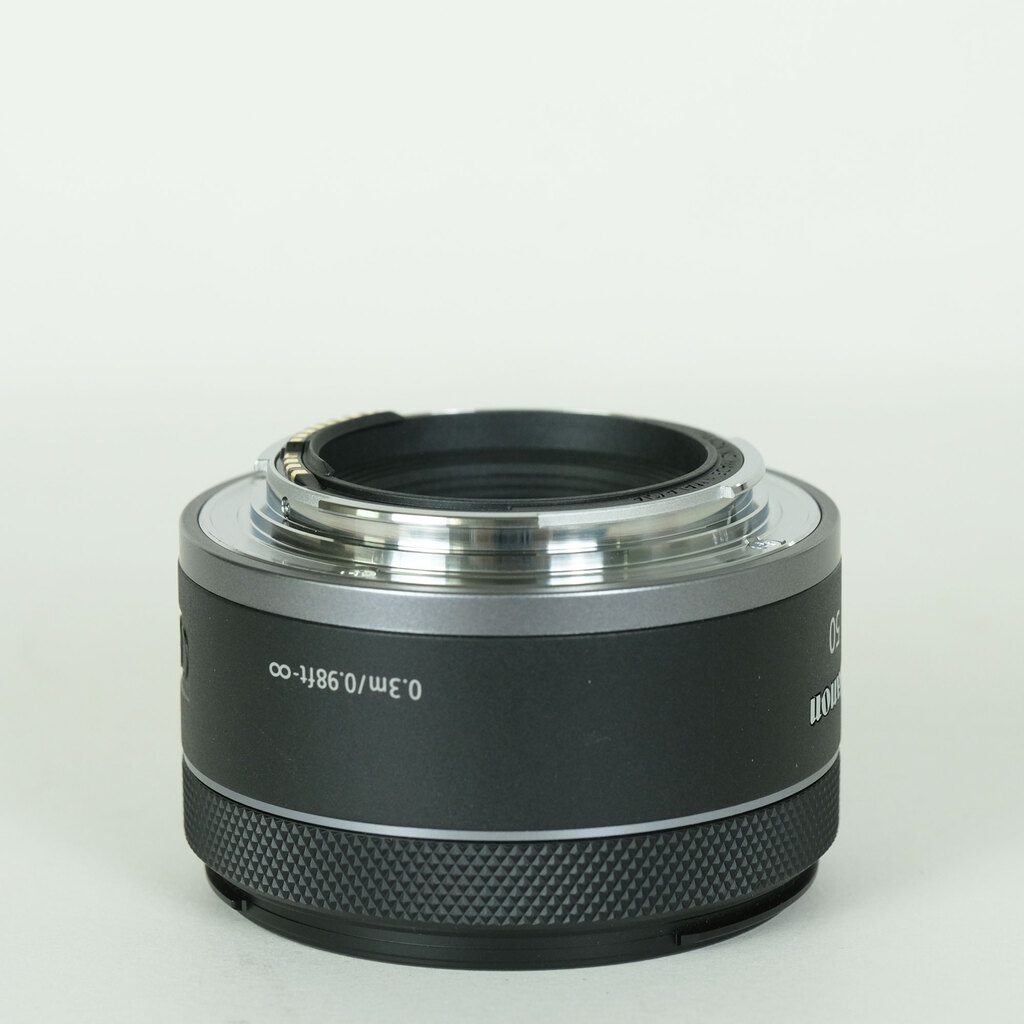 Canon RF50mm F1.8 STM Canon RF50mm F1.8 STM