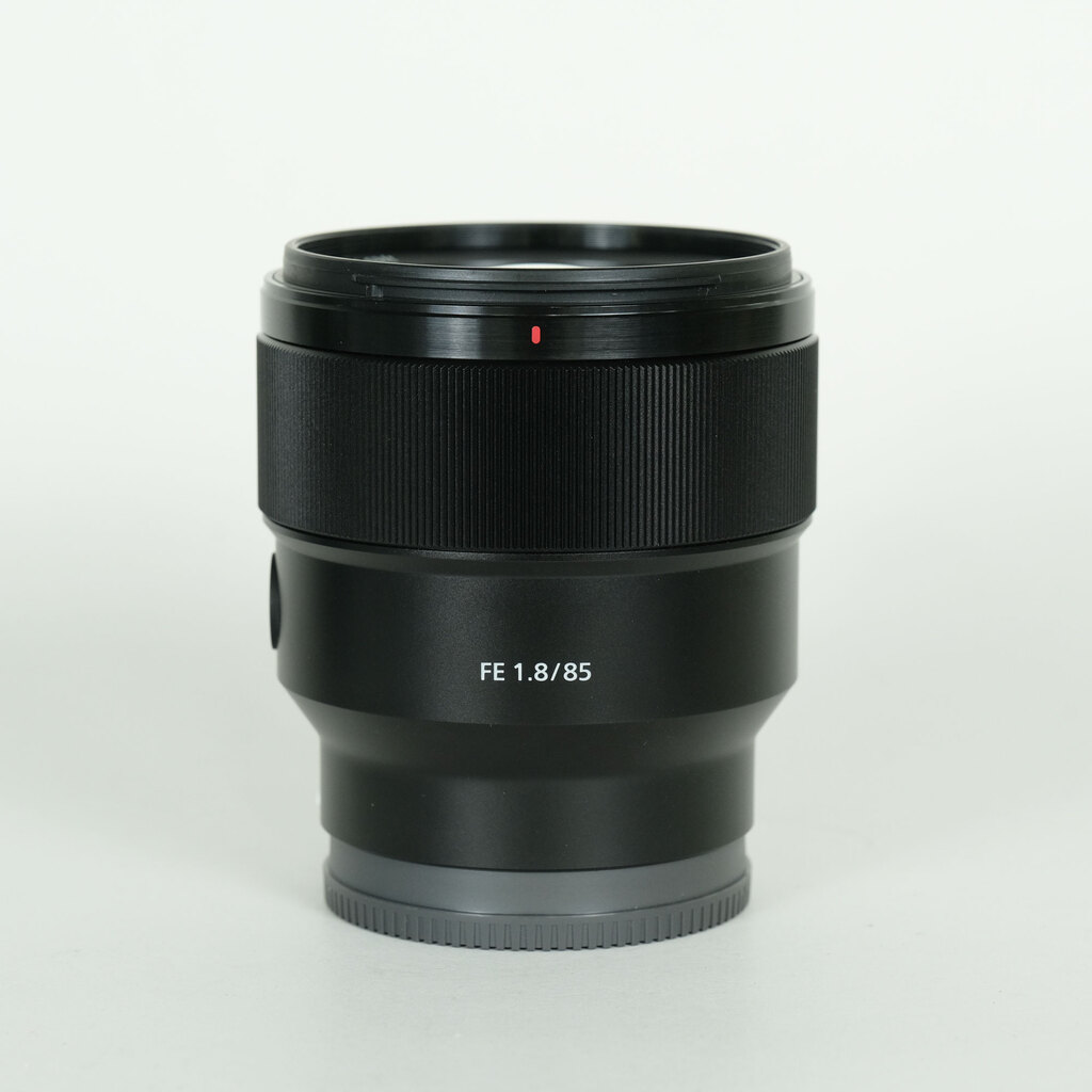 SONY FE 85mm F1.8 SEL85F18 SONY FE 85mm F1.8 SEL85F18