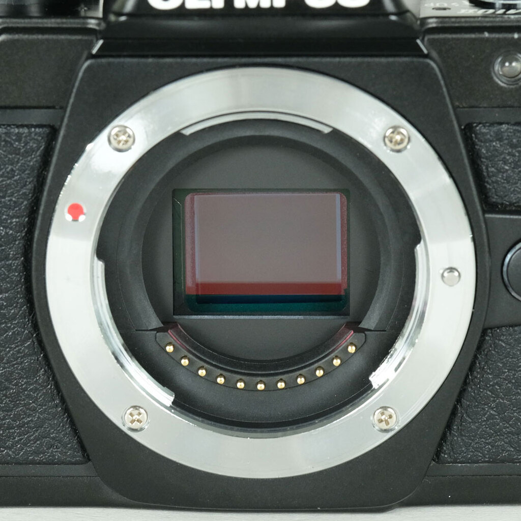 OLYMPUS OM-D E-M10 Mark II OLYMPUS OM-D E-M10 Mark II
