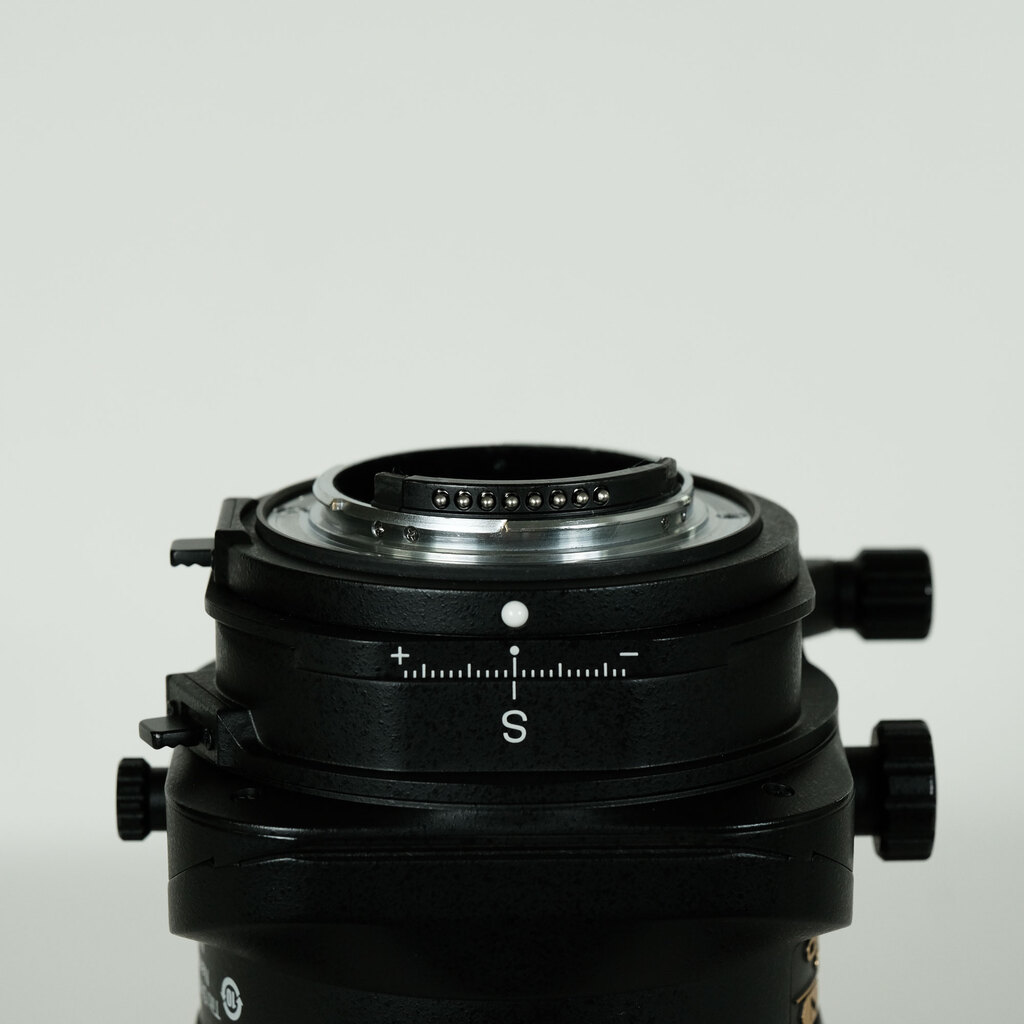 Nikon PC NIKKOR 19mm f/4E ED