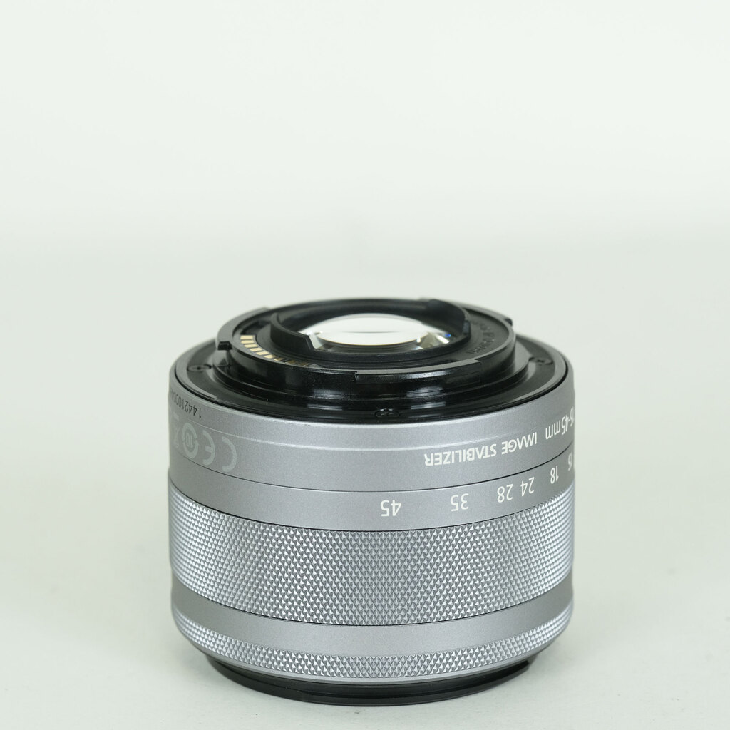 Canon EF-M15-45mm F3.5-6.3 IS STM Canon EF-M15-45mm F3.5-6.3 IS STM
