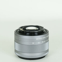 Canon EF-M15-45mm F3.5-6.3 IS STM Canon EF-M15-45mm F3.5-6.3 IS STM