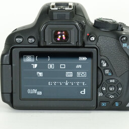 Canon EOS Kiss X7i