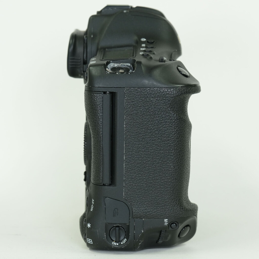 Canon EOS-1D X Mark II