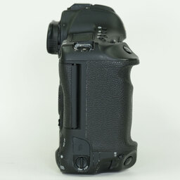 Canon EOS-1D X Mark II