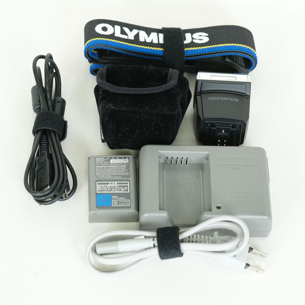 OLYMPUS OM-D E-M5 Mark II