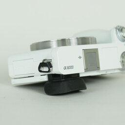 SONY α6000（ILCE-6000）