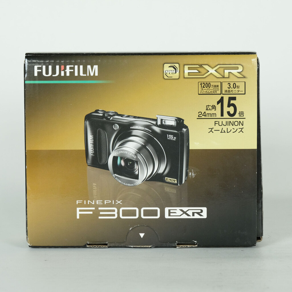 FUJIFILM FinePix F300EXR ブラックの出品 | ONE SCENE（ワンシーン）