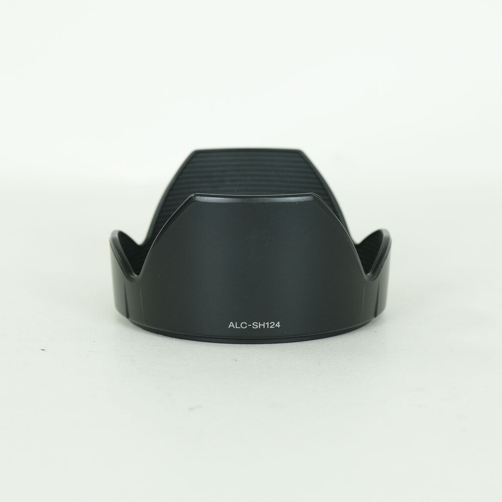 SONY E18-200mm F3.5-6.3 OSS LE SEL18200LE