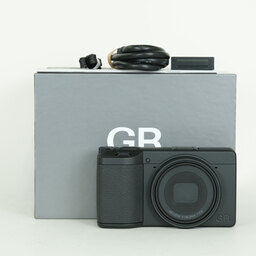 RICOH GR IV Monochrome