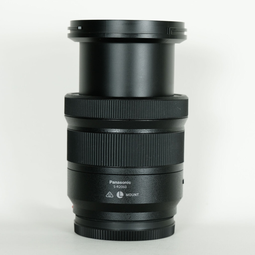 Panasonic LUMIX S 20-60mm F3.5-5.6 Panasonic LUMIX S 20-60mm F3.5-5.6