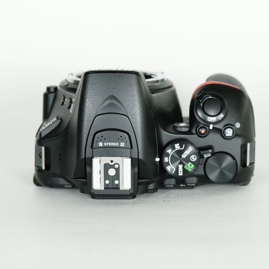 Nikon D5600