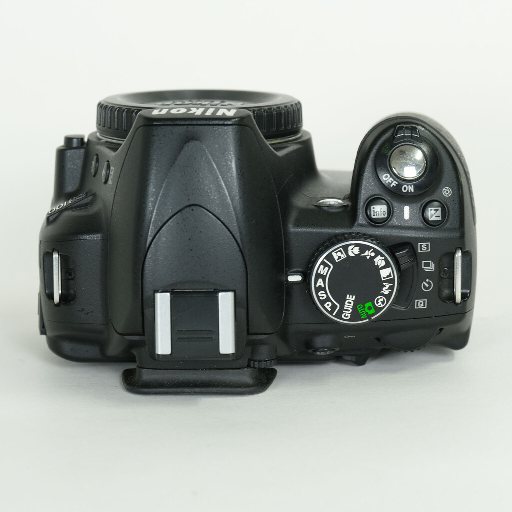 Nikon D3100 ボディ