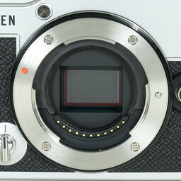 OLYMPUS PEN E-P7