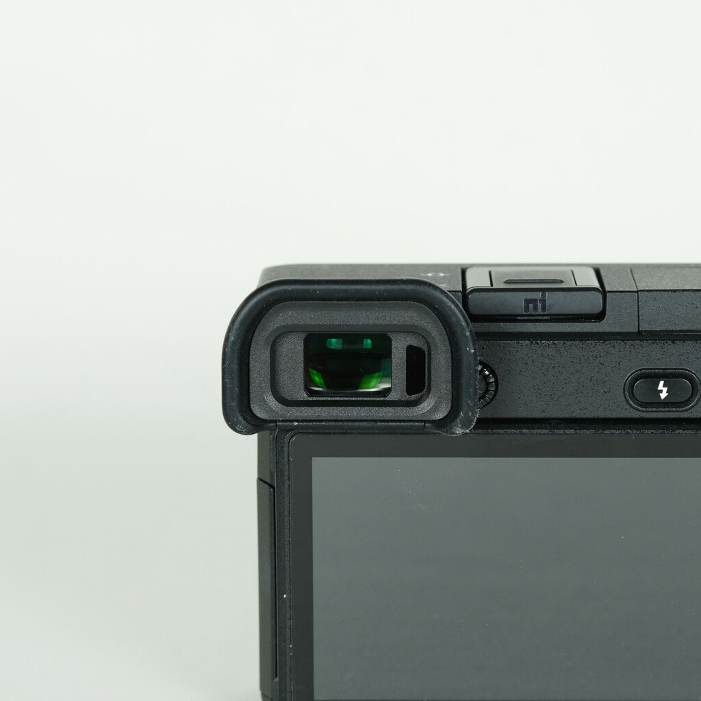 SONY α6500（ILCE-6500）の出品 | ONE SCENE（ワンシーン）