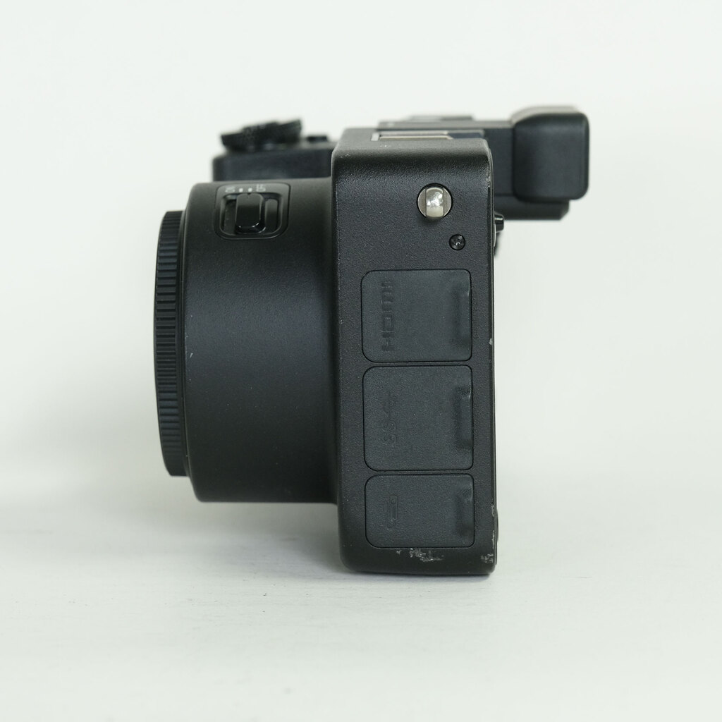 SIGMA sd Quattro